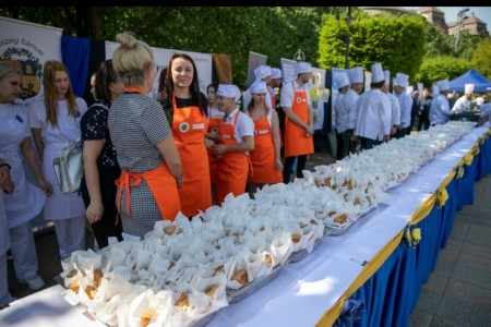 Újabb rekordot állítottak fel Debrecenben! - a Diószegi Baptista Iskola közreműködésével