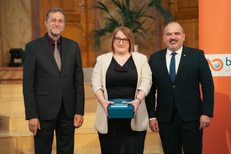 Kitartóan az Isten útján - interjú Szász Veronikával
